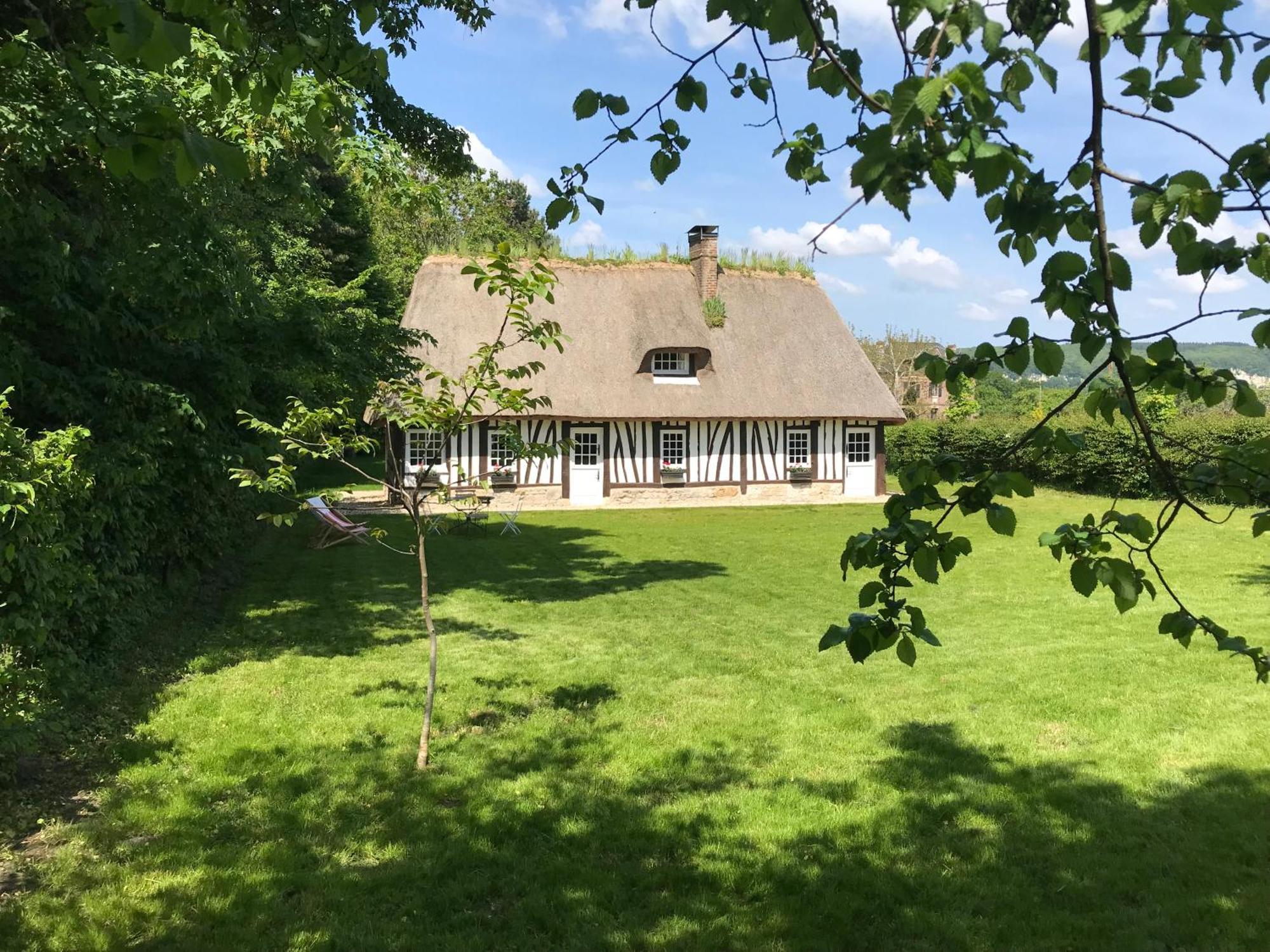 La Gloriette Gite Situe Dans La Propriete Dun Magnifique Manoir Vatteville 外观 照片